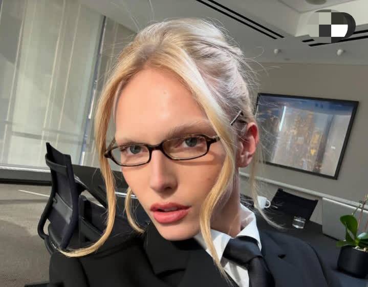 Alex Consani Net Worth and Achievements